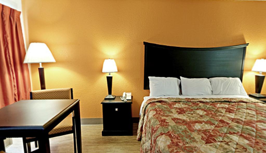 Econo Lodge Metropolis Camera foto