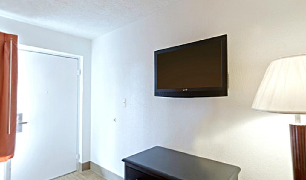 Econo Lodge Metropolis Camera foto