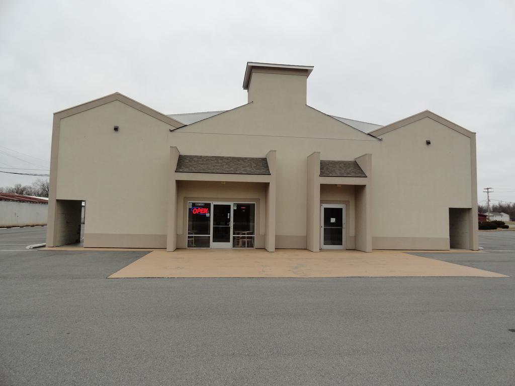 Econo Lodge Metropolis Esterno foto